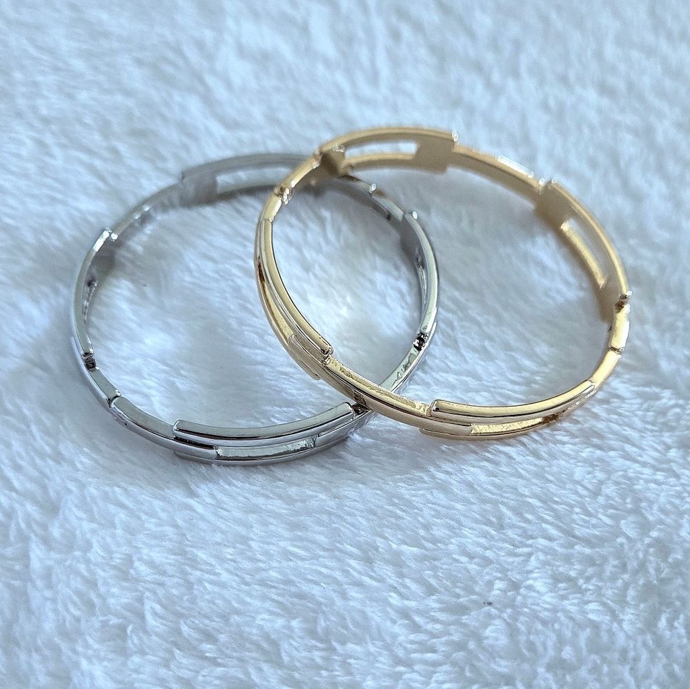 House🏠 of Harlow 1960 Set of Two✌️ Bangle Bracelets - NWT - Picture 2 of 16